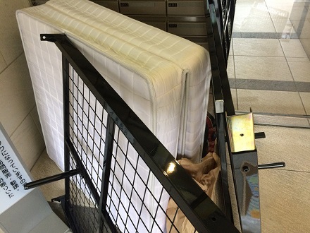 higashinakano-bedframe-matress-kaisyu.jpg